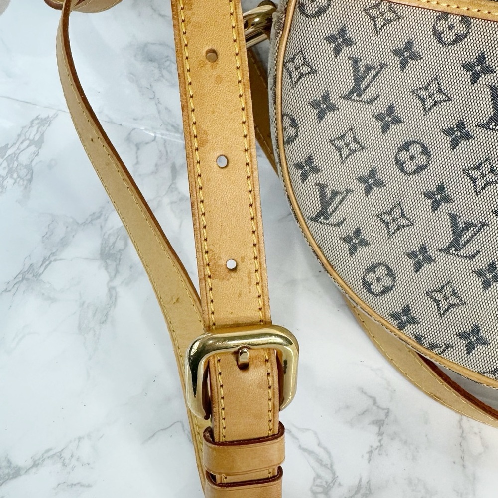 ⛔️SOLD⛔️Louis Vuitton Jeanne Mini Lin crossbody - Picture 4 of 15